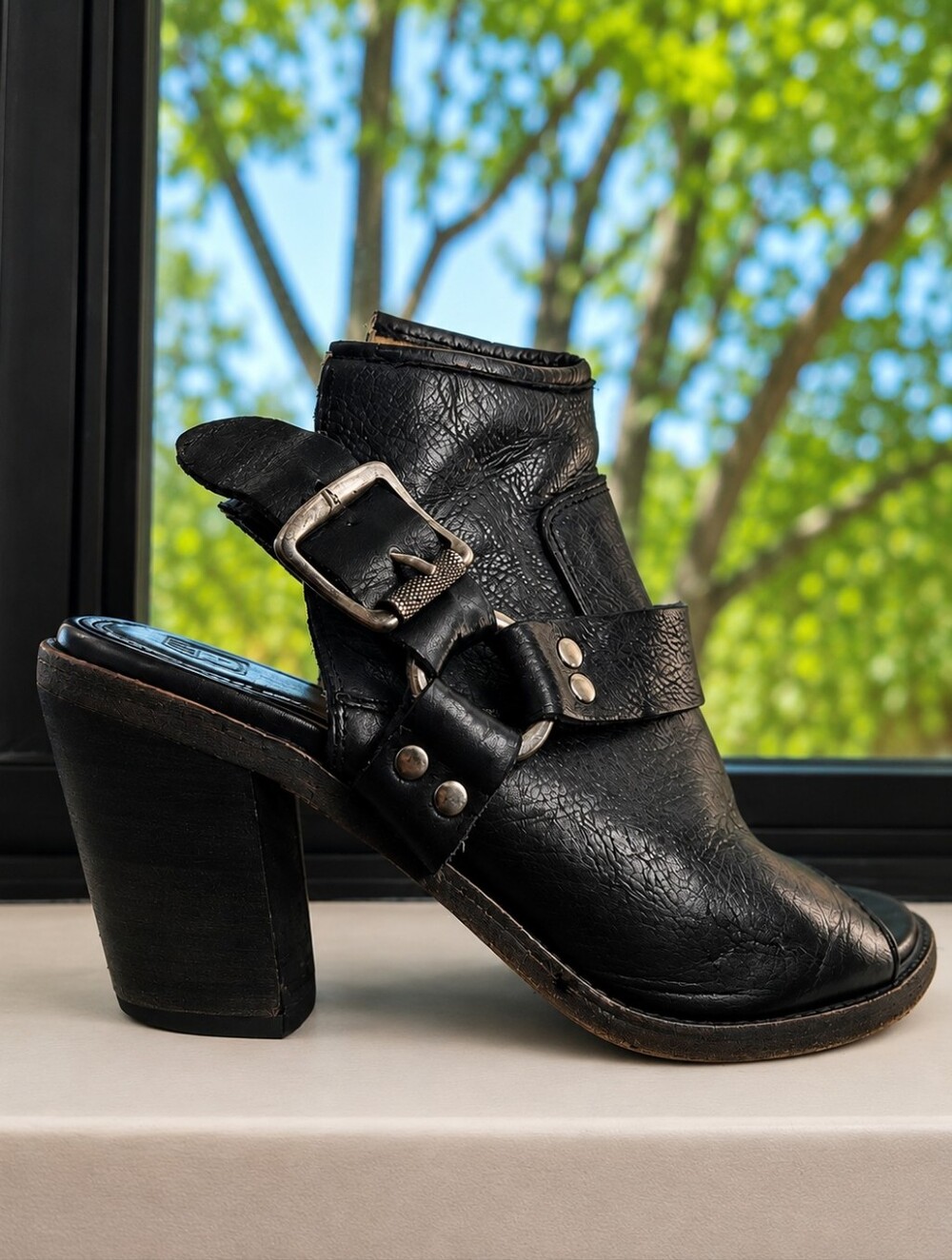 Frye Izzy Leather Open Toe Slingback Moto Harness  Sandal